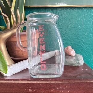 Vintage evenflo quart measuring glass pitcher
